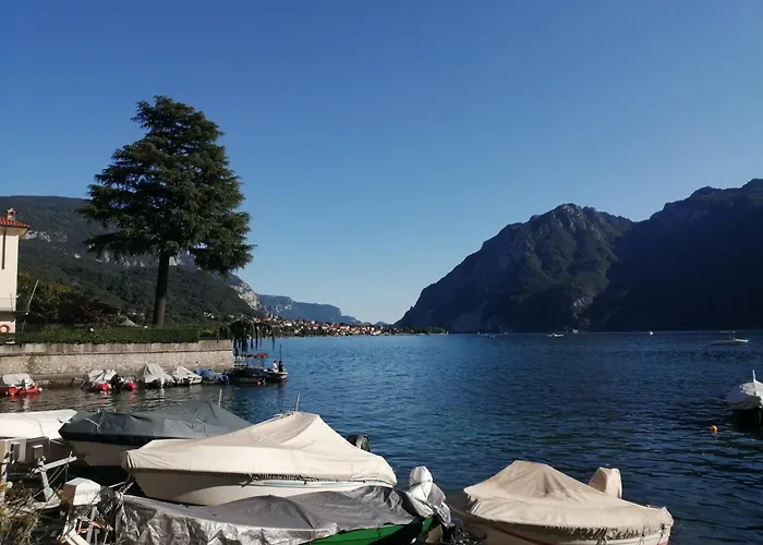 Lake And Guzzi View - Holiday Home